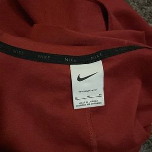Women’s nike therma fit long sleeve
